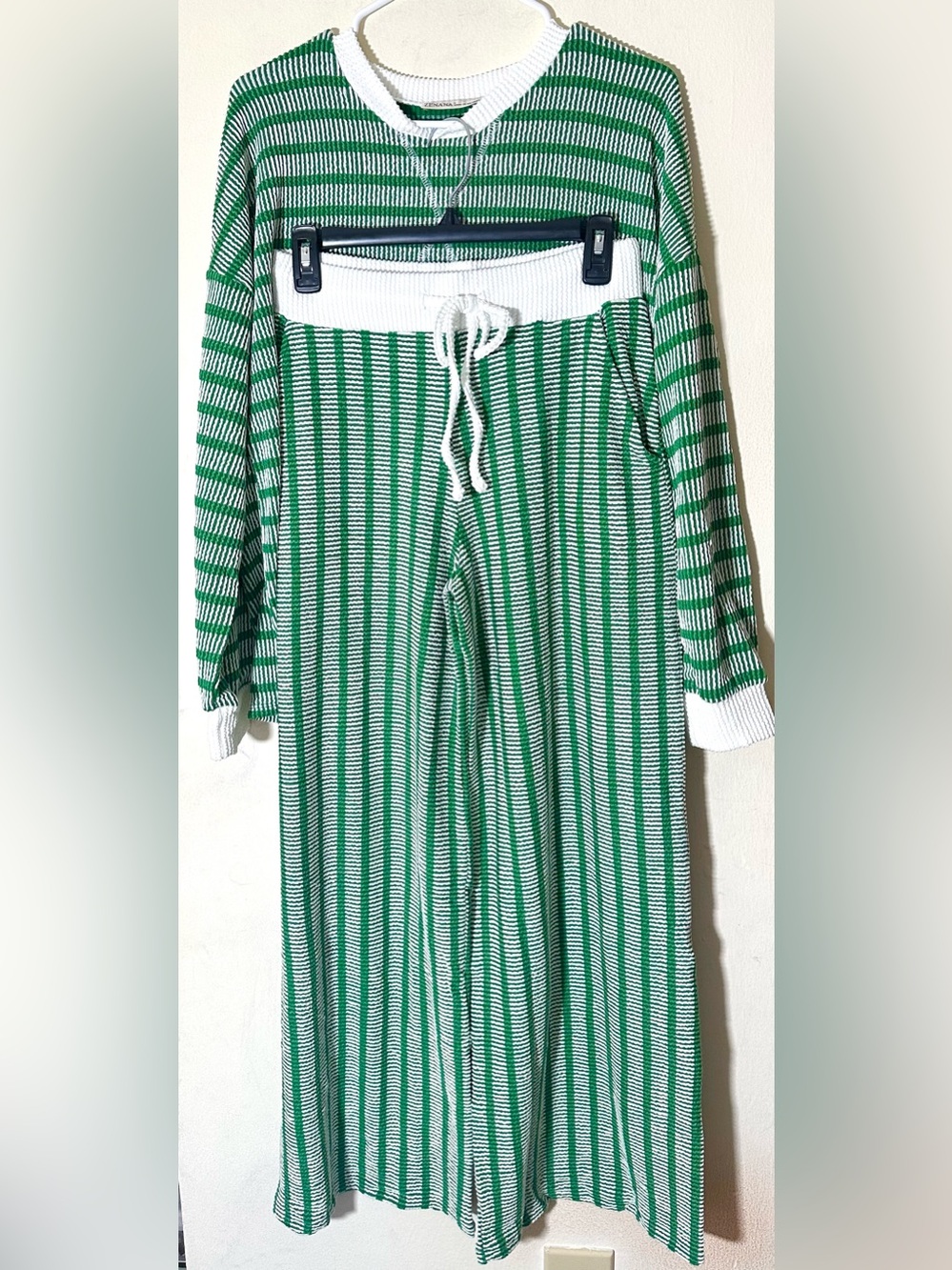 Zenana Raised Rib Striped Pullover & Wide Leg Pants Set Women’s Kelly Green - Picture 2 of 9